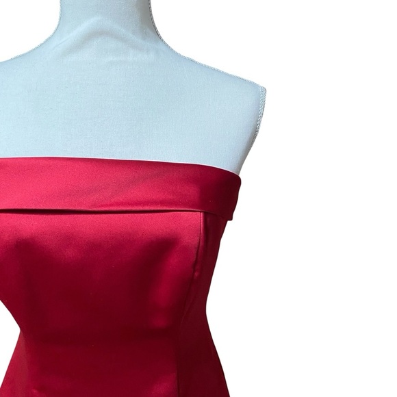 Michaelangelo Red Strapless Satin Gown Bow Back Formal Evening Dress Sz 2 - Picture 3 of 12